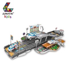 Игровой набор Lunatik Авто трансформер Медик Фото 1