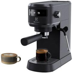 Рожковая кофеварка эспрессо Electrolux E6EC1-6BST Фото 3