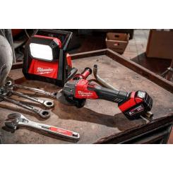 Шлифовальная машина Milwaukee 125 мм M18FSAG125XB-502X Фото 10