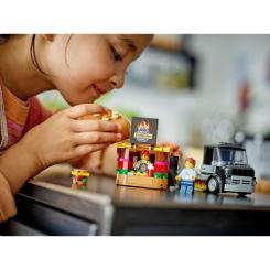Конструктор LEGO City Грузовик с гамбургерами 194 деталей Фото 7