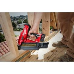 Гвоздезабиватель Milwaukee M18 FFN21-0C, кейс (без АКБ та ЗП) Фото 3
