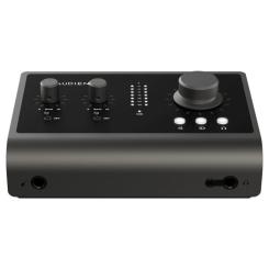 Аудиоинтерфейс Audient iD14 MKII Фото 3
