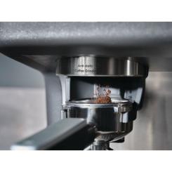 Рожковая кофеварка эспрессо Electrolux E8EC1-8BP Фото 6