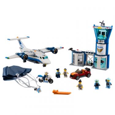 Конструктор LEGO City Воздушная полиция: авиабаза 529 деталей Фото 1