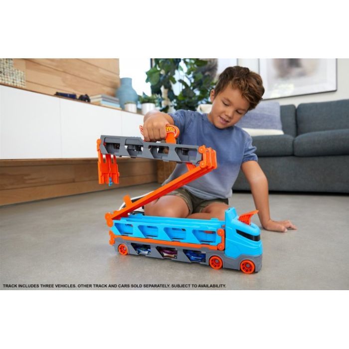 Игровой набор Hot Wheels Вантажівка-транспортер "Суперперегони" Фото 6